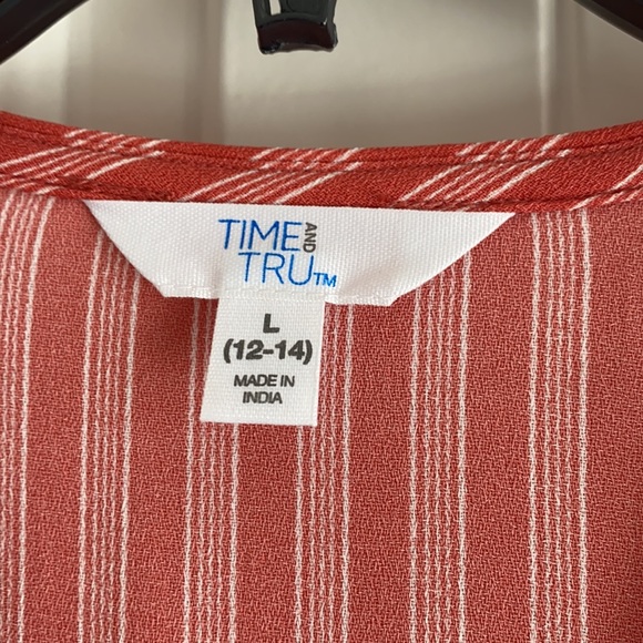 NWT Time & Tru long dress never worn in great condition - Picture 2 of 4